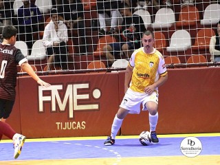 
<a style='margin-left: 5px;' class='btn btn-xs btn-social btn-facebook' href='https://www.facebook.com/sharer/sharer.php?u=https://www.boladovale.com.br/imgs/800-800-90/conteudo/fotos/1950/img4494.jpg' rel='popup' data-width='500' data-height='400'><i class='fa fa-facebook'></i>Compartilhar <span class='hidden-xs'>no Facebook</span>
</a> 
<a class='btn btn-default btn-xs' target='_blank' href='imgs/800-800-90/conteudo/fotos/1950/img4494.jpg'>
<span class='glyphicon glyphicon-cloud-download'></span> Salvar
</a> 
<span></span>