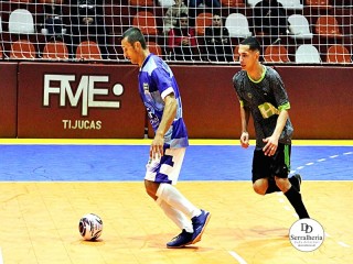 
<a style='margin-left: 5px;' class='btn btn-xs btn-social btn-facebook' href='https://www.facebook.com/sharer/sharer.php?u=https://www.boladovale.com.br/imgs/800-800-90/conteudo/fotos/1951/img4564.jpg' rel='popup' data-width='500' data-height='400'><i class='fa fa-facebook'></i>Compartilhar <span class='hidden-xs'>no Facebook</span>
</a> 
<a class='btn btn-default btn-xs' target='_blank' href='imgs/800-800-90/conteudo/fotos/1951/img4564.jpg'>
<span class='glyphicon glyphicon-cloud-download'></span> Salvar
</a> 
<span></span>