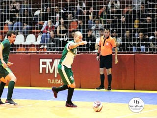 
<a style='margin-left: 5px;' class='btn btn-xs btn-social btn-facebook' href='https://www.facebook.com/sharer/sharer.php?u=https://www.boladovale.com.br/imgs/800-800-90/conteudo/fotos/1953/img4683.jpg' rel='popup' data-width='500' data-height='400'><i class='fa fa-facebook'></i>Compartilhar <span class='hidden-xs'>no Facebook</span>
</a> 
<a class='btn btn-default btn-xs' target='_blank' href='imgs/800-800-90/conteudo/fotos/1953/img4683.jpg'>
<span class='glyphicon glyphicon-cloud-download'></span> Salvar
</a> 
<span></span>
