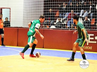 
<a style='margin-left: 5px;' class='btn btn-xs btn-social btn-facebook' href='https://www.facebook.com/sharer/sharer.php?u=https://www.boladovale.com.br/imgs/800-800-90/conteudo/fotos/1953/img4728.jpg' rel='popup' data-width='500' data-height='400'><i class='fa fa-facebook'></i>Compartilhar <span class='hidden-xs'>no Facebook</span>
</a> 
<a class='btn btn-default btn-xs' target='_blank' href='imgs/800-800-90/conteudo/fotos/1953/img4728.jpg'>
<span class='glyphicon glyphicon-cloud-download'></span> Salvar
</a> 
<span></span>
