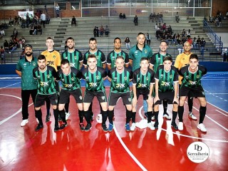 
<a style='margin-left: 5px;' class='btn btn-xs btn-social btn-facebook' href='https://www.facebook.com/sharer/sharer.php?u=https://www.boladovale.com.br/imgs/800-800-90/conteudo/fotos/1955/img4944.jpg' rel='popup' data-width='500' data-height='400'><i class='fa fa-facebook'></i>Compartilhar <span class='hidden-xs'>no Facebook</span>
</a> 
<a class='btn btn-default btn-xs' target='_blank' href='imgs/800-800-90/conteudo/fotos/1955/img4944.jpg'>
<span class='glyphicon glyphicon-cloud-download'></span> Salvar
</a> 
<span></span>