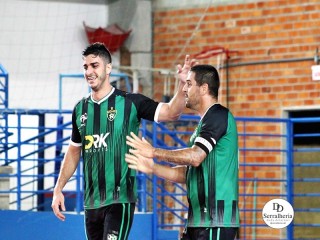 
<a style='margin-left: 5px;' class='btn btn-xs btn-social btn-facebook' href='https://www.facebook.com/sharer/sharer.php?u=https://www.boladovale.com.br/imgs/800-800-90/conteudo/fotos/1955/img5036.jpg' rel='popup' data-width='500' data-height='400'><i class='fa fa-facebook'></i>Compartilhar <span class='hidden-xs'>no Facebook</span>
</a> 
<a class='btn btn-default btn-xs' target='_blank' href='imgs/800-800-90/conteudo/fotos/1955/img5036.jpg'>
<span class='glyphicon glyphicon-cloud-download'></span> Salvar
</a> 
<span></span>