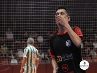 
<a style='margin-left: 5px;' class='btn btn-xs btn-social btn-facebook' href='https://www.facebook.com/sharer/sharer.php?u=https://www.boladovale.com.br/imgs/800-800-90/conteudo/fotos/1959/img5267.jpg' rel='popup' data-width='500' data-height='400'><i class='fa fa-facebook'></i>Compartilhar <span class='hidden-xs'>no Facebook</span>
</a> 
<a class='btn btn-default btn-xs' target='_blank' href='imgs/800-800-90/conteudo/fotos/1959/img5267.jpg'>
<span class='glyphicon glyphicon-cloud-download'></span> Salvar
</a> 
<span></span>