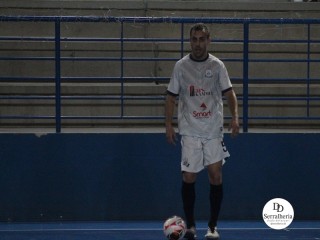 
<a style='margin-left: 5px;' class='btn btn-xs btn-social btn-facebook' href='https://www.facebook.com/sharer/sharer.php?u=https://www.boladovale.com.br/imgs/800-800-90/conteudo/fotos/1964/img6375.jpg' rel='popup' data-width='500' data-height='400'><i class='fa fa-facebook'></i>Compartilhar <span class='hidden-xs'>no Facebook</span>
</a> 
<a class='btn btn-default btn-xs' target='_blank' href='imgs/800-800-90/conteudo/fotos/1964/img6375.jpg'>
<span class='glyphicon glyphicon-cloud-download'></span> Salvar
</a> 
<span></span>