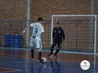 
<a style='margin-left: 5px;' class='btn btn-xs btn-social btn-facebook' href='https://www.facebook.com/sharer/sharer.php?u=https://www.boladovale.com.br/imgs/800-800-90/conteudo/fotos/1964/img6432.jpg' rel='popup' data-width='500' data-height='400'><i class='fa fa-facebook'></i>Compartilhar <span class='hidden-xs'>no Facebook</span>
</a> 
<a class='btn btn-default btn-xs' target='_blank' href='imgs/800-800-90/conteudo/fotos/1964/img6432.jpg'>
<span class='glyphicon glyphicon-cloud-download'></span> Salvar
</a> 
<span></span>