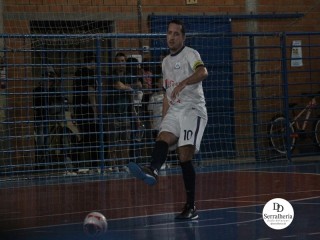 
<a style='margin-left: 5px;' class='btn btn-xs btn-social btn-facebook' href='https://www.facebook.com/sharer/sharer.php?u=https://www.boladovale.com.br/imgs/800-800-90/conteudo/fotos/1964/img6434.jpg' rel='popup' data-width='500' data-height='400'><i class='fa fa-facebook'></i>Compartilhar <span class='hidden-xs'>no Facebook</span>
</a> 
<a class='btn btn-default btn-xs' target='_blank' href='imgs/800-800-90/conteudo/fotos/1964/img6434.jpg'>
<span class='glyphicon glyphicon-cloud-download'></span> Salvar
</a> 
<span></span>