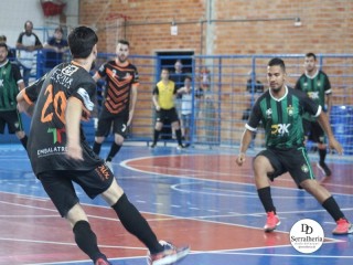 
<a style='margin-left: 5px;' class='btn btn-xs btn-social btn-facebook' href='https://www.facebook.com/sharer/sharer.php?u=https://www.boladovale.com.br/imgs/800-800-90/conteudo/fotos/1965/img6537.jpg' rel='popup' data-width='500' data-height='400'><i class='fa fa-facebook'></i>Compartilhar <span class='hidden-xs'>no Facebook</span>
</a> 
<a class='btn btn-default btn-xs' target='_blank' href='imgs/800-800-90/conteudo/fotos/1965/img6537.jpg'>
<span class='glyphicon glyphicon-cloud-download'></span> Salvar
</a> 
<span></span>