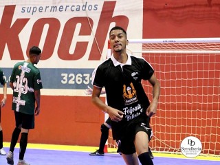 
<a style='margin-left: 5px;' class='btn btn-xs btn-social btn-facebook' href='https://www.facebook.com/sharer/sharer.php?u=https://www.boladovale.com.br/imgs/800-800-90/conteudo/fotos/1966/img6013.jpg' rel='popup' data-width='500' data-height='400'><i class='fa fa-facebook'></i>Compartilhar <span class='hidden-xs'>no Facebook</span>
</a> 
<a class='btn btn-default btn-xs' target='_blank' href='imgs/800-800-90/conteudo/fotos/1966/img6013.jpg'>
<span class='glyphicon glyphicon-cloud-download'></span> Salvar
</a> 
<span></span>