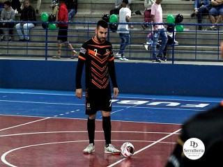 
<a style='margin-left: 5px;' class='btn btn-xs btn-social btn-facebook' href='https://www.facebook.com/sharer/sharer.php?u=https://www.boladovale.com.br/imgs/800-800-90/conteudo/fotos/1969/img6341.jpg' rel='popup' data-width='500' data-height='400'><i class='fa fa-facebook'></i>Compartilhar <span class='hidden-xs'>no Facebook</span>
</a> 
<a class='btn btn-default btn-xs' target='_blank' href='imgs/800-800-90/conteudo/fotos/1969/img6341.jpg'>
<span class='glyphicon glyphicon-cloud-download'></span> Salvar
</a> 
<span></span>