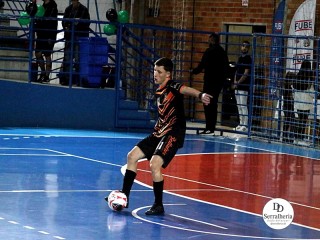 
<a style='margin-left: 5px;' class='btn btn-xs btn-social btn-facebook' href='https://www.facebook.com/sharer/sharer.php?u=https://www.boladovale.com.br/imgs/800-800-90/conteudo/fotos/1969/img6346.jpg' rel='popup' data-width='500' data-height='400'><i class='fa fa-facebook'></i>Compartilhar <span class='hidden-xs'>no Facebook</span>
</a> 
<a class='btn btn-default btn-xs' target='_blank' href='imgs/800-800-90/conteudo/fotos/1969/img6346.jpg'>
<span class='glyphicon glyphicon-cloud-download'></span> Salvar
</a> 
<span></span>