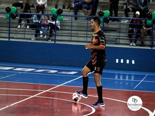 
<a style='margin-left: 5px;' class='btn btn-xs btn-social btn-facebook' href='https://www.facebook.com/sharer/sharer.php?u=https://www.boladovale.com.br/imgs/800-800-90/conteudo/fotos/1969/img6352.jpg' rel='popup' data-width='500' data-height='400'><i class='fa fa-facebook'></i>Compartilhar <span class='hidden-xs'>no Facebook</span>
</a> 
<a class='btn btn-default btn-xs' target='_blank' href='imgs/800-800-90/conteudo/fotos/1969/img6352.jpg'>
<span class='glyphicon glyphicon-cloud-download'></span> Salvar
</a> 
<span></span>