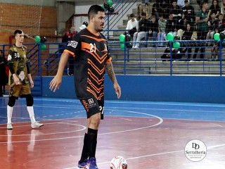 
<a style='margin-left: 5px;' class='btn btn-xs btn-social btn-facebook' href='https://www.facebook.com/sharer/sharer.php?u=https://www.boladovale.com.br/imgs/800-800-90/conteudo/fotos/1969/img6433.jpg' rel='popup' data-width='500' data-height='400'><i class='fa fa-facebook'></i>Compartilhar <span class='hidden-xs'>no Facebook</span>
</a> 
<a class='btn btn-default btn-xs' target='_blank' href='imgs/800-800-90/conteudo/fotos/1969/img6433.jpg'>
<span class='glyphicon glyphicon-cloud-download'></span> Salvar
</a> 
<span></span>