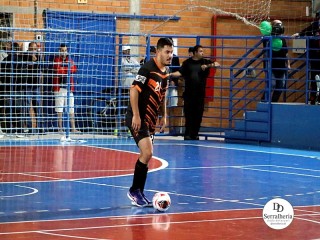 
<a style='margin-left: 5px;' class='btn btn-xs btn-social btn-facebook' href='https://www.facebook.com/sharer/sharer.php?u=https://www.boladovale.com.br/imgs/800-800-90/conteudo/fotos/1969/img6448.jpg' rel='popup' data-width='500' data-height='400'><i class='fa fa-facebook'></i>Compartilhar <span class='hidden-xs'>no Facebook</span>
</a> 
<a class='btn btn-default btn-xs' target='_blank' href='imgs/800-800-90/conteudo/fotos/1969/img6448.jpg'>
<span class='glyphicon glyphicon-cloud-download'></span> Salvar
</a> 
<span></span>