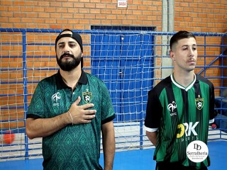 
<a style='margin-left: 5px;' class='btn btn-xs btn-social btn-facebook' href='https://www.facebook.com/sharer/sharer.php?u=https://www.boladovale.com.br/imgs/800-800-90/conteudo/fotos/1970/img6529.jpg' rel='popup' data-width='500' data-height='400'><i class='fa fa-facebook'></i>Compartilhar <span class='hidden-xs'>no Facebook</span>
</a> 
<a class='btn btn-default btn-xs' target='_blank' href='imgs/800-800-90/conteudo/fotos/1970/img6529.jpg'>
<span class='glyphicon glyphicon-cloud-download'></span> Salvar
</a> 
<span></span>
