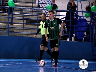 
<a style='margin-left: 5px;' class='btn btn-xs btn-social btn-facebook' href='https://www.facebook.com/sharer/sharer.php?u=https://www.boladovale.com.br/imgs/800-800-90/conteudo/fotos/1970/img6545.jpg' rel='popup' data-width='500' data-height='400'><i class='fa fa-facebook'></i>Compartilhar <span class='hidden-xs'>no Facebook</span>
</a> 
<a class='btn btn-default btn-xs' target='_blank' href='imgs/800-800-90/conteudo/fotos/1970/img6545.jpg'>
<span class='glyphicon glyphicon-cloud-download'></span> Salvar
</a> 
<span></span>