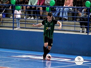 
<a style='margin-left: 5px;' class='btn btn-xs btn-social btn-facebook' href='https://www.facebook.com/sharer/sharer.php?u=https://www.boladovale.com.br/imgs/800-800-90/conteudo/fotos/1970/img6678.jpg' rel='popup' data-width='500' data-height='400'><i class='fa fa-facebook'></i>Compartilhar <span class='hidden-xs'>no Facebook</span>
</a> 
<a class='btn btn-default btn-xs' target='_blank' href='imgs/800-800-90/conteudo/fotos/1970/img6678.jpg'>
<span class='glyphicon glyphicon-cloud-download'></span> Salvar
</a> 
<span></span>