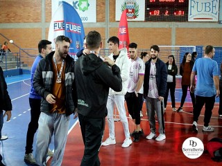
<a style='margin-left: 5px;' class='btn btn-xs btn-social btn-facebook' href='https://www.facebook.com/sharer/sharer.php?u=https://www.boladovale.com.br/imgs/800-800-90/conteudo/fotos/1971/img6737.jpg' rel='popup' data-width='500' data-height='400'><i class='fa fa-facebook'></i>Compartilhar <span class='hidden-xs'>no Facebook</span>
</a> 
<a class='btn btn-default btn-xs' target='_blank' href='imgs/800-800-90/conteudo/fotos/1971/img6737.jpg'>
<span class='glyphicon glyphicon-cloud-download'></span> Salvar
</a> 
<span></span>