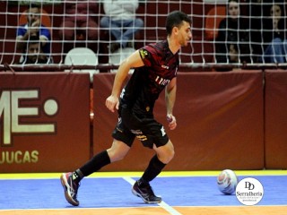 
<a style='margin-left: 5px;' class='btn btn-xs btn-social btn-facebook' href='https://www.facebook.com/sharer/sharer.php?u=https://www.boladovale.com.br/imgs/800-800-90/conteudo/fotos/1973/img6791.jpg' rel='popup' data-width='500' data-height='400'><i class='fa fa-facebook'></i>Compartilhar <span class='hidden-xs'>no Facebook</span>
</a> 
<a class='btn btn-default btn-xs' target='_blank' href='imgs/800-800-90/conteudo/fotos/1973/img6791.jpg'>
<span class='glyphicon glyphicon-cloud-download'></span> Salvar
</a> 
<span></span>