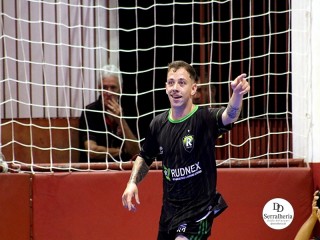 
<a style='margin-left: 5px;' class='btn btn-xs btn-social btn-facebook' href='https://www.facebook.com/sharer/sharer.php?u=https://www.boladovale.com.br/imgs/800-800-90/conteudo/fotos/1976/img7133.jpg' rel='popup' data-width='500' data-height='400'><i class='fa fa-facebook'></i>Compartilhar <span class='hidden-xs'>no Facebook</span>
</a> 
<a class='btn btn-default btn-xs' target='_blank' href='imgs/800-800-90/conteudo/fotos/1976/img7133.jpg'>
<span class='glyphicon glyphicon-cloud-download'></span> Salvar
</a> 
<span></span>