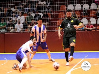 
<a style='margin-left: 5px;' class='btn btn-xs btn-social btn-facebook' href='https://www.facebook.com/sharer/sharer.php?u=https://www.boladovale.com.br/imgs/800-800-90/conteudo/fotos/1977/img7300.jpg' rel='popup' data-width='500' data-height='400'><i class='fa fa-facebook'></i>Compartilhar <span class='hidden-xs'>no Facebook</span>
</a> 
<a class='btn btn-default btn-xs' target='_blank' href='imgs/800-800-90/conteudo/fotos/1977/img7300.jpg'>
<span class='glyphicon glyphicon-cloud-download'></span> Salvar
</a> 
<span></span>