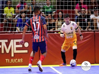 
<a style='margin-left: 5px;' class='btn btn-xs btn-social btn-facebook' href='https://www.facebook.com/sharer/sharer.php?u=https://www.boladovale.com.br/imgs/800-800-90/conteudo/fotos/1979/img7585.jpg' rel='popup' data-width='500' data-height='400'><i class='fa fa-facebook'></i>Compartilhar <span class='hidden-xs'>no Facebook</span>
</a> 
<a class='btn btn-default btn-xs' target='_blank' href='imgs/800-800-90/conteudo/fotos/1979/img7585.jpg'>
<span class='glyphicon glyphicon-cloud-download'></span> Salvar
</a> 
<span></span>