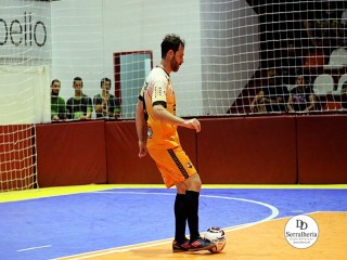 
<a style='margin-left: 5px;' class='btn btn-xs btn-social btn-facebook' href='https://www.facebook.com/sharer/sharer.php?u=https://www.boladovale.com.br/imgs/800-800-90/conteudo/fotos/1979/img7709.jpg' rel='popup' data-width='500' data-height='400'><i class='fa fa-facebook'></i>Compartilhar <span class='hidden-xs'>no Facebook</span>
</a> 
<a class='btn btn-default btn-xs' target='_blank' href='imgs/800-800-90/conteudo/fotos/1979/img7709.jpg'>
<span class='glyphicon glyphicon-cloud-download'></span> Salvar
</a> 
<span></span>
