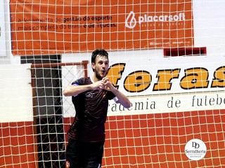 
<a style='margin-left: 5px;' class='btn btn-xs btn-social btn-facebook' href='https://www.facebook.com/sharer/sharer.php?u=https://www.boladovale.com.br/imgs/800-800-90/conteudo/fotos/1981/img7971.jpg' rel='popup' data-width='500' data-height='400'><i class='fa fa-facebook'></i>Compartilhar <span class='hidden-xs'>no Facebook</span>
</a> 
<a class='btn btn-default btn-xs' target='_blank' href='imgs/800-800-90/conteudo/fotos/1981/img7971.jpg'>
<span class='glyphicon glyphicon-cloud-download'></span> Salvar
</a> 
<span></span>