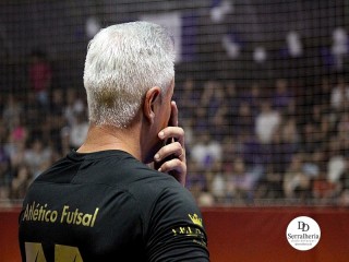 
<a style='margin-left: 5px;' class='btn btn-xs btn-social btn-facebook' href='https://www.facebook.com/sharer/sharer.php?u=https://www.boladovale.com.br/imgs/800-800-90/conteudo/fotos/1985/img7120.jpg' rel='popup' data-width='500' data-height='400'><i class='fa fa-facebook'></i>Compartilhar <span class='hidden-xs'>no Facebook</span>
</a> 
<a class='btn btn-default btn-xs' target='_blank' href='imgs/800-800-90/conteudo/fotos/1985/img7120.jpg'>
<span class='glyphicon glyphicon-cloud-download'></span> Salvar
</a> 
<span></span>