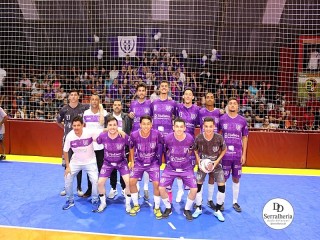 
<a style='margin-left: 5px;' class='btn btn-xs btn-social btn-facebook' href='https://www.facebook.com/sharer/sharer.php?u=https://www.boladovale.com.br/imgs/800-800-90/conteudo/fotos/1986/img8531.jpg' rel='popup' data-width='500' data-height='400'><i class='fa fa-facebook'></i>Compartilhar <span class='hidden-xs'>no Facebook</span>
</a> 
<a class='btn btn-default btn-xs' target='_blank' href='imgs/800-800-90/conteudo/fotos/1986/img8531.jpg'>
<span class='glyphicon glyphicon-cloud-download'></span> Salvar
</a> 
<span></span>