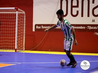 
<a style='margin-left: 5px;' class='btn btn-xs btn-social btn-facebook' href='https://www.facebook.com/sharer/sharer.php?u=https://www.boladovale.com.br/imgs/800-800-90/conteudo/fotos/1987/img8724.jpg' rel='popup' data-width='500' data-height='400'><i class='fa fa-facebook'></i>Compartilhar <span class='hidden-xs'>no Facebook</span>
</a> 
<a class='btn btn-default btn-xs' target='_blank' href='imgs/800-800-90/conteudo/fotos/1987/img8724.jpg'>
<span class='glyphicon glyphicon-cloud-download'></span> Salvar
</a> 
<span></span>