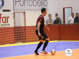 
<a style='margin-left: 5px;' class='btn btn-xs btn-social btn-facebook' href='https://www.facebook.com/sharer/sharer.php?u=https://www.boladovale.com.br/imgs/800-800-90/conteudo/fotos/1991/img9352.jpg' rel='popup' data-width='500' data-height='400'><i class='fa fa-facebook'></i>Compartilhar <span class='hidden-xs'>no Facebook</span>
</a> 
<a class='btn btn-default btn-xs' target='_blank' href='imgs/800-800-90/conteudo/fotos/1991/img9352.jpg'>
<span class='glyphicon glyphicon-cloud-download'></span> Salvar
</a> 
<span></span>