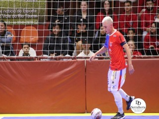 
<a style='margin-left: 5px;' class='btn btn-xs btn-social btn-facebook' href='https://www.facebook.com/sharer/sharer.php?u=https://www.boladovale.com.br/imgs/800-800-90/conteudo/fotos/1992/img9465.jpg' rel='popup' data-width='500' data-height='400'><i class='fa fa-facebook'></i>Compartilhar <span class='hidden-xs'>no Facebook</span>
</a> 
<a class='btn btn-default btn-xs' target='_blank' href='imgs/800-800-90/conteudo/fotos/1992/img9465.jpg'>
<span class='glyphicon glyphicon-cloud-download'></span> Salvar
</a> 
<span></span>
