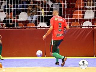 
<a style='margin-left: 5px;' class='btn btn-xs btn-social btn-facebook' href='https://www.facebook.com/sharer/sharer.php?u=https://www.boladovale.com.br/imgs/800-800-90/conteudo/fotos/1993/img9615.jpg' rel='popup' data-width='500' data-height='400'><i class='fa fa-facebook'></i>Compartilhar <span class='hidden-xs'>no Facebook</span>
</a> 
<a class='btn btn-default btn-xs' target='_blank' href='imgs/800-800-90/conteudo/fotos/1993/img9615.jpg'>
<span class='glyphicon glyphicon-cloud-download'></span> Salvar
</a> 
<span></span>