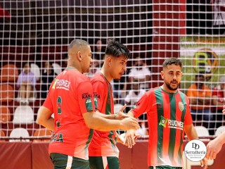 
<a style='margin-left: 5px;' class='btn btn-xs btn-social btn-facebook' href='https://www.facebook.com/sharer/sharer.php?u=https://www.boladovale.com.br/imgs/800-800-90/conteudo/fotos/1993/img9623.jpg' rel='popup' data-width='500' data-height='400'><i class='fa fa-facebook'></i>Compartilhar <span class='hidden-xs'>no Facebook</span>
</a> 
<a class='btn btn-default btn-xs' target='_blank' href='imgs/800-800-90/conteudo/fotos/1993/img9623.jpg'>
<span class='glyphicon glyphicon-cloud-download'></span> Salvar
</a> 
<span></span>