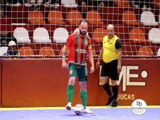 
<a style='margin-left: 5px;' class='btn btn-xs btn-social btn-facebook' href='https://www.facebook.com/sharer/sharer.php?u=https://www.boladovale.com.br/imgs/800-800-90/conteudo/fotos/1993/img9669.jpg' rel='popup' data-width='500' data-height='400'><i class='fa fa-facebook'></i>Compartilhar <span class='hidden-xs'>no Facebook</span>
</a> 
<a class='btn btn-default btn-xs' target='_blank' href='imgs/800-800-90/conteudo/fotos/1993/img9669.jpg'>
<span class='glyphicon glyphicon-cloud-download'></span> Salvar
</a> 
<span></span>