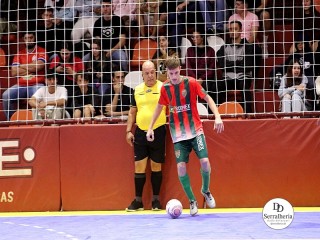 
<a style='margin-left: 5px;' class='btn btn-xs btn-social btn-facebook' href='https://www.facebook.com/sharer/sharer.php?u=https://www.boladovale.com.br/imgs/800-800-90/conteudo/fotos/1993/img9713.jpg' rel='popup' data-width='500' data-height='400'><i class='fa fa-facebook'></i>Compartilhar <span class='hidden-xs'>no Facebook</span>
</a> 
<a class='btn btn-default btn-xs' target='_blank' href='imgs/800-800-90/conteudo/fotos/1993/img9713.jpg'>
<span class='glyphicon glyphicon-cloud-download'></span> Salvar
</a> 
<span></span>