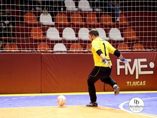
<a style='margin-left: 5px;' class='btn btn-xs btn-social btn-facebook' href='https://www.facebook.com/sharer/sharer.php?u=https://www.boladovale.com.br/imgs/800-800-90/conteudo/fotos/1995/img9924.jpg' rel='popup' data-width='500' data-height='400'><i class='fa fa-facebook'></i>Compartilhar <span class='hidden-xs'>no Facebook</span>
</a> 
<a class='btn btn-default btn-xs' target='_blank' href='imgs/800-800-90/conteudo/fotos/1995/img9924.jpg'>
<span class='glyphicon glyphicon-cloud-download'></span> Salvar
</a> 
<span></span>