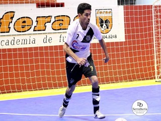 
<a style='margin-left: 5px;' class='btn btn-xs btn-social btn-facebook' href='https://www.facebook.com/sharer/sharer.php?u=https://www.boladovale.com.br/imgs/800-800-90/conteudo/fotos/1996/img0111.jpg' rel='popup' data-width='500' data-height='400'><i class='fa fa-facebook'></i>Compartilhar <span class='hidden-xs'>no Facebook</span>
</a> 
<a class='btn btn-default btn-xs' target='_blank' href='imgs/800-800-90/conteudo/fotos/1996/img0111.jpg'>
<span class='glyphicon glyphicon-cloud-download'></span> Salvar
</a> 
<span></span>