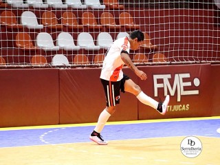 
<a style='margin-left: 5px;' class='btn btn-xs btn-social btn-facebook' href='https://www.facebook.com/sharer/sharer.php?u=https://www.boladovale.com.br/imgs/800-800-90/conteudo/fotos/1998/img0359.jpg' rel='popup' data-width='500' data-height='400'><i class='fa fa-facebook'></i>Compartilhar <span class='hidden-xs'>no Facebook</span>
</a> 
<a class='btn btn-default btn-xs' target='_blank' href='imgs/800-800-90/conteudo/fotos/1998/img0359.jpg'>
<span class='glyphicon glyphicon-cloud-download'></span> Salvar
</a> 
<span></span>