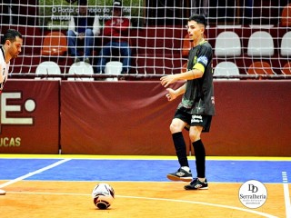 
<a style='margin-left: 5px;' class='btn btn-xs btn-social btn-facebook' href='https://www.facebook.com/sharer/sharer.php?u=https://www.boladovale.com.br/imgs/800-800-90/conteudo/fotos/1999/img8029.jpg' rel='popup' data-width='500' data-height='400'><i class='fa fa-facebook'></i>Compartilhar <span class='hidden-xs'>no Facebook</span>
</a> 
<a class='btn btn-default btn-xs' target='_blank' href='imgs/800-800-90/conteudo/fotos/1999/img8029.jpg'>
<span class='glyphicon glyphicon-cloud-download'></span> Salvar
</a> 
<span></span>