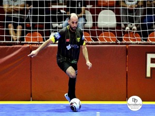 
<a style='margin-left: 5px;' class='btn btn-xs btn-social btn-facebook' href='https://www.facebook.com/sharer/sharer.php?u=https://www.boladovale.com.br/imgs/800-800-90/conteudo/fotos/1999/img8089.jpg' rel='popup' data-width='500' data-height='400'><i class='fa fa-facebook'></i>Compartilhar <span class='hidden-xs'>no Facebook</span>
</a> 
<a class='btn btn-default btn-xs' target='_blank' href='imgs/800-800-90/conteudo/fotos/1999/img8089.jpg'>
<span class='glyphicon glyphicon-cloud-download'></span> Salvar
</a> 
<span></span>