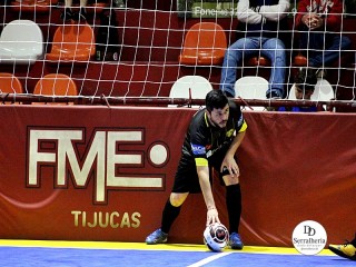 
<a style='margin-left: 5px;' class='btn btn-xs btn-social btn-facebook' href='https://www.facebook.com/sharer/sharer.php?u=https://www.boladovale.com.br/imgs/800-800-90/conteudo/fotos/1999/img8116.jpg' rel='popup' data-width='500' data-height='400'><i class='fa fa-facebook'></i>Compartilhar <span class='hidden-xs'>no Facebook</span>
</a> 
<a class='btn btn-default btn-xs' target='_blank' href='imgs/800-800-90/conteudo/fotos/1999/img8116.jpg'>
<span class='glyphicon glyphicon-cloud-download'></span> Salvar
</a> 
<span></span>