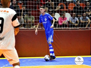 
<a style='margin-left: 5px;' class='btn btn-xs btn-social btn-facebook' href='https://www.facebook.com/sharer/sharer.php?u=https://www.boladovale.com.br/imgs/800-800-90/conteudo/fotos/2000/img8184.jpg' rel='popup' data-width='500' data-height='400'><i class='fa fa-facebook'></i>Compartilhar <span class='hidden-xs'>no Facebook</span>
</a> 
<a class='btn btn-default btn-xs' target='_blank' href='imgs/800-800-90/conteudo/fotos/2000/img8184.jpg'>
<span class='glyphicon glyphicon-cloud-download'></span> Salvar
</a> 
<span></span>