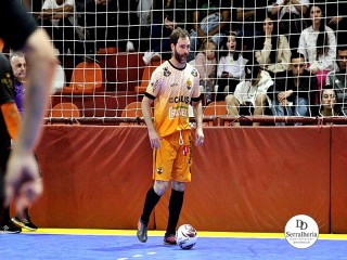 
<a style='margin-left: 5px;' class='btn btn-xs btn-social btn-facebook' href='https://www.facebook.com/sharer/sharer.php?u=https://www.boladovale.com.br/imgs/800-800-90/conteudo/fotos/2003/img8530.jpg' rel='popup' data-width='500' data-height='400'><i class='fa fa-facebook'></i>Compartilhar <span class='hidden-xs'>no Facebook</span>
</a> 
<a class='btn btn-default btn-xs' target='_blank' href='imgs/800-800-90/conteudo/fotos/2003/img8530.jpg'>
<span class='glyphicon glyphicon-cloud-download'></span> Salvar
</a> 
<span></span>