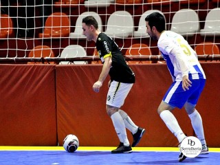 
<a style='margin-left: 5px;' class='btn btn-xs btn-social btn-facebook' href='https://www.facebook.com/sharer/sharer.php?u=https://www.boladovale.com.br/imgs/800-800-90/conteudo/fotos/2004/img8678.jpg' rel='popup' data-width='500' data-height='400'><i class='fa fa-facebook'></i>Compartilhar <span class='hidden-xs'>no Facebook</span>
</a> 
<a class='btn btn-default btn-xs' target='_blank' href='imgs/800-800-90/conteudo/fotos/2004/img8678.jpg'>
<span class='glyphicon glyphicon-cloud-download'></span> Salvar
</a> 
<span></span>