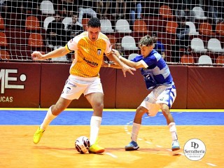
<a style='margin-left: 5px;' class='btn btn-xs btn-social btn-facebook' href='https://www.facebook.com/sharer/sharer.php?u=https://www.boladovale.com.br/imgs/800-800-90/conteudo/fotos/2005/img8788.jpg' rel='popup' data-width='500' data-height='400'><i class='fa fa-facebook'></i>Compartilhar <span class='hidden-xs'>no Facebook</span>
</a> 
<a class='btn btn-default btn-xs' target='_blank' href='imgs/800-800-90/conteudo/fotos/2005/img8788.jpg'>
<span class='glyphicon glyphicon-cloud-download'></span> Salvar
</a> 
<span></span>