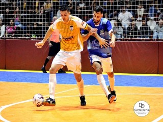 
<a style='margin-left: 5px;' class='btn btn-xs btn-social btn-facebook' href='https://www.facebook.com/sharer/sharer.php?u=https://www.boladovale.com.br/imgs/800-800-90/conteudo/fotos/2005/img8809.jpg' rel='popup' data-width='500' data-height='400'><i class='fa fa-facebook'></i>Compartilhar <span class='hidden-xs'>no Facebook</span>
</a> 
<a class='btn btn-default btn-xs' target='_blank' href='imgs/800-800-90/conteudo/fotos/2005/img8809.jpg'>
<span class='glyphicon glyphicon-cloud-download'></span> Salvar
</a> 
<span></span>