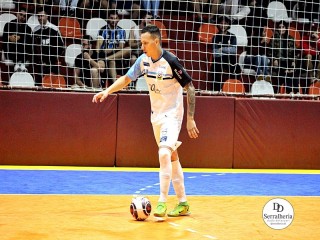 
<a style='margin-left: 5px;' class='btn btn-xs btn-social btn-facebook' href='https://www.facebook.com/sharer/sharer.php?u=https://www.boladovale.com.br/imgs/800-800-90/conteudo/fotos/2006/img8878.jpg' rel='popup' data-width='500' data-height='400'><i class='fa fa-facebook'></i>Compartilhar <span class='hidden-xs'>no Facebook</span>
</a> 
<a class='btn btn-default btn-xs' target='_blank' href='imgs/800-800-90/conteudo/fotos/2006/img8878.jpg'>
<span class='glyphicon glyphicon-cloud-download'></span> Salvar
</a> 
<span></span>