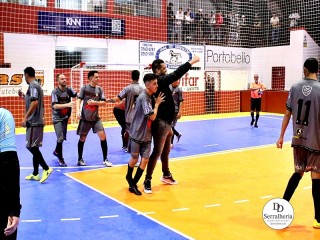 
<a style='margin-left: 5px;' class='btn btn-xs btn-social btn-facebook' href='https://www.facebook.com/sharer/sharer.php?u=https://www.boladovale.com.br/imgs/800-800-90/conteudo/fotos/2006/img8917-5.jpg' rel='popup' data-width='500' data-height='400'><i class='fa fa-facebook'></i>Compartilhar <span class='hidden-xs'>no Facebook</span>
</a> 
<a class='btn btn-default btn-xs' target='_blank' href='imgs/800-800-90/conteudo/fotos/2006/img8917-5.jpg'>
<span class='glyphicon glyphicon-cloud-download'></span> Salvar
</a> 
<span></span>