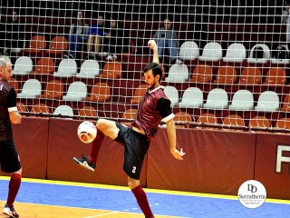 
<a style='margin-left: 5px;' class='btn btn-xs btn-social btn-facebook' href='https://www.facebook.com/sharer/sharer.php?u=https://www.boladovale.com.br/imgs/800-800-90/conteudo/fotos/2007/img8974.jpg' rel='popup' data-width='500' data-height='400'><i class='fa fa-facebook'></i>Compartilhar <span class='hidden-xs'>no Facebook</span>
</a> 
<a class='btn btn-default btn-xs' target='_blank' href='imgs/800-800-90/conteudo/fotos/2007/img8974.jpg'>
<span class='glyphicon glyphicon-cloud-download'></span> Salvar
</a> 
<span></span>